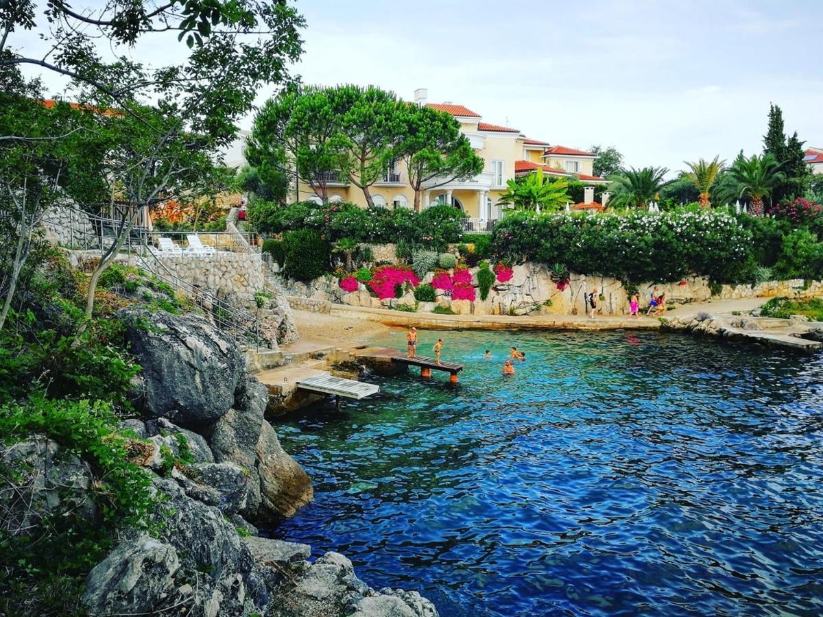 Apartmani Porat Malinska Buitenkant foto