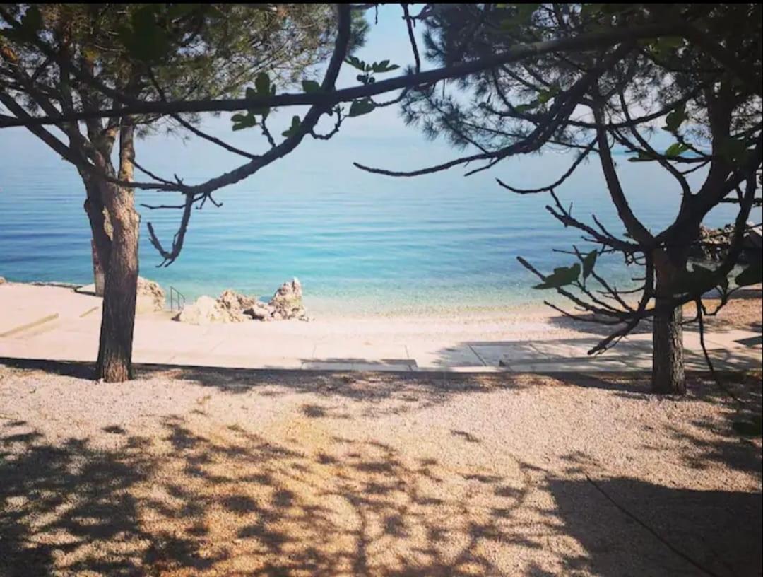 Apartmani Porat Malinska Buitenkant foto