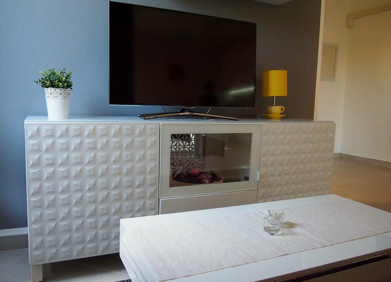 Apartmani Porat Malinska Buitenkant foto
