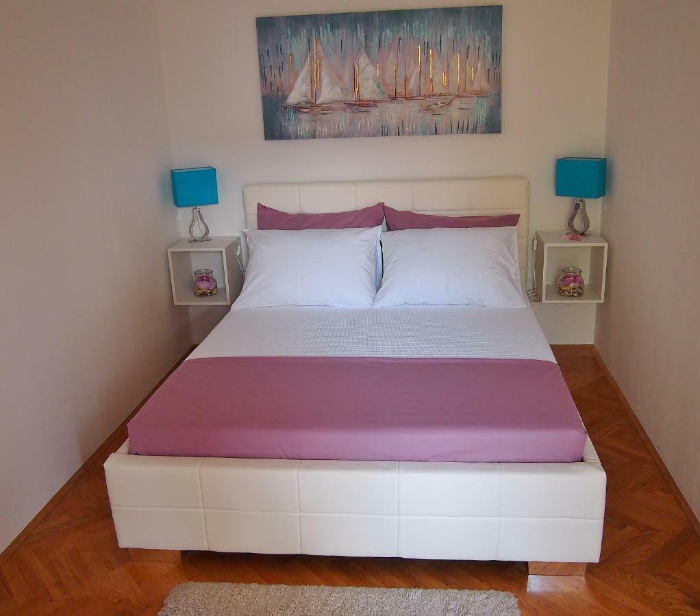 Apartmani Porat Malinska Buitenkant foto